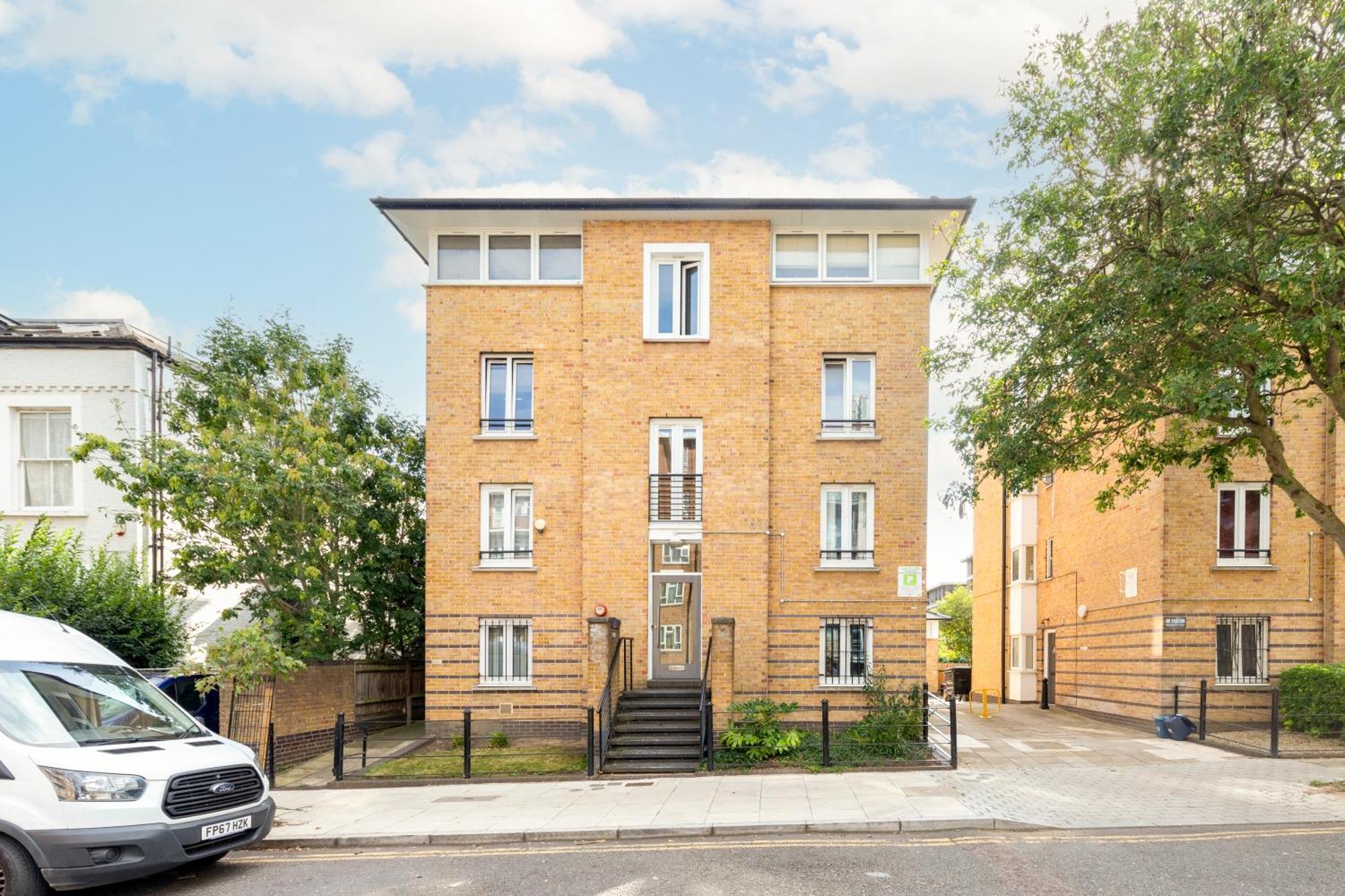 Cosy 2 Bedroom Flat In Manor House Londra Exterior foto