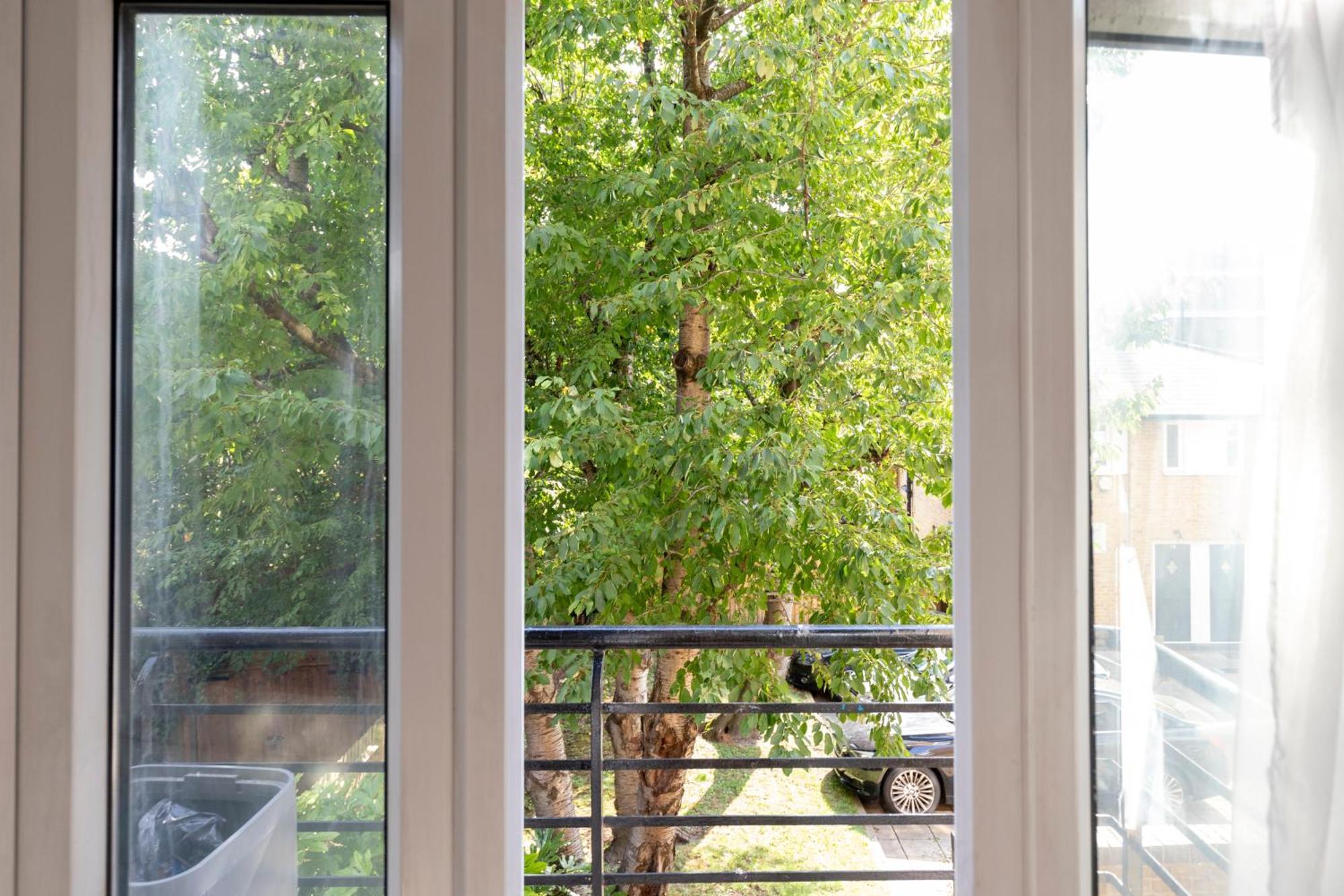 Cosy 2 Bedroom Flat In Manor House Londra Exterior foto