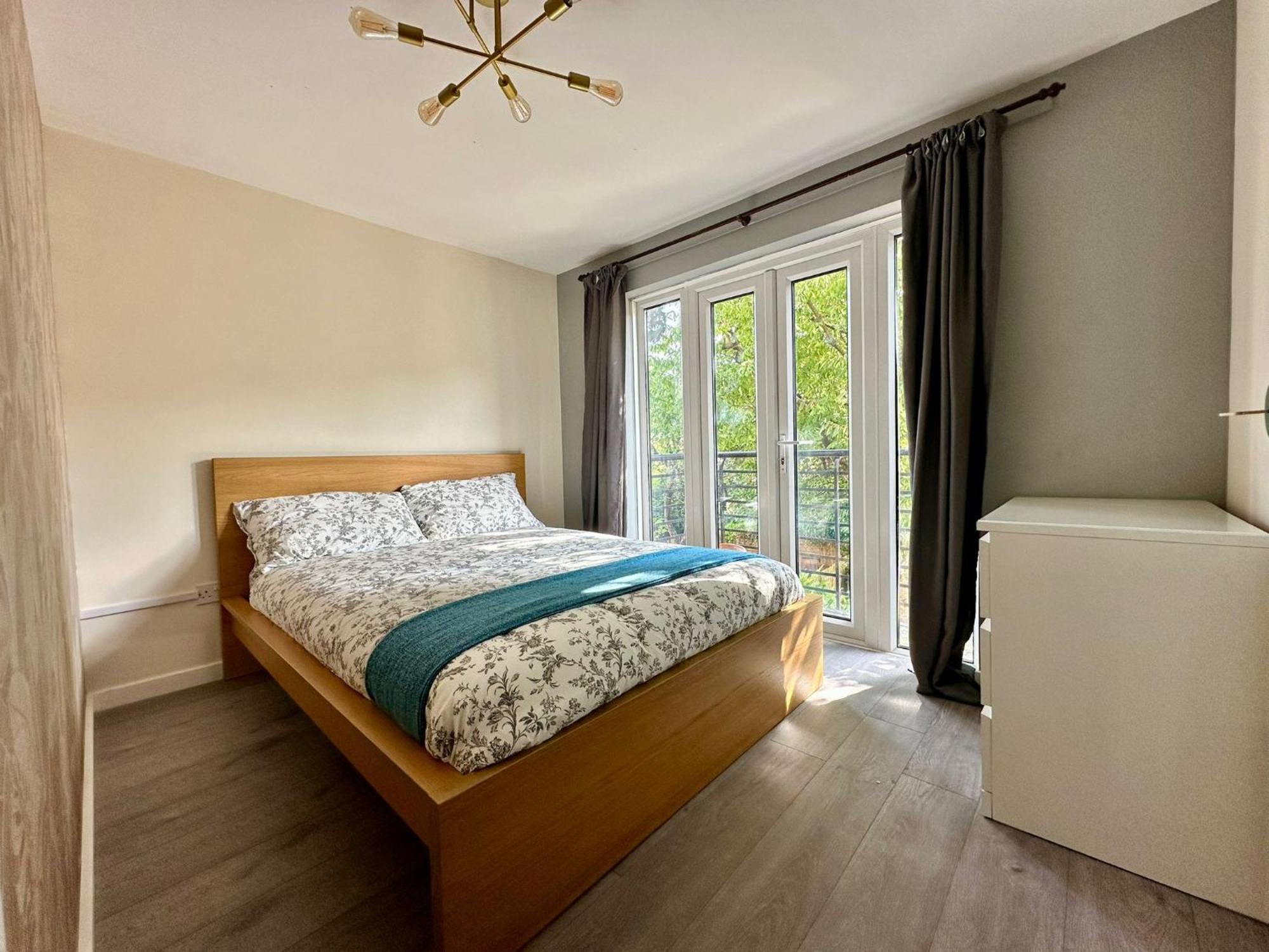 Cosy 2 Bedroom Flat In Manor House Londra Exterior foto