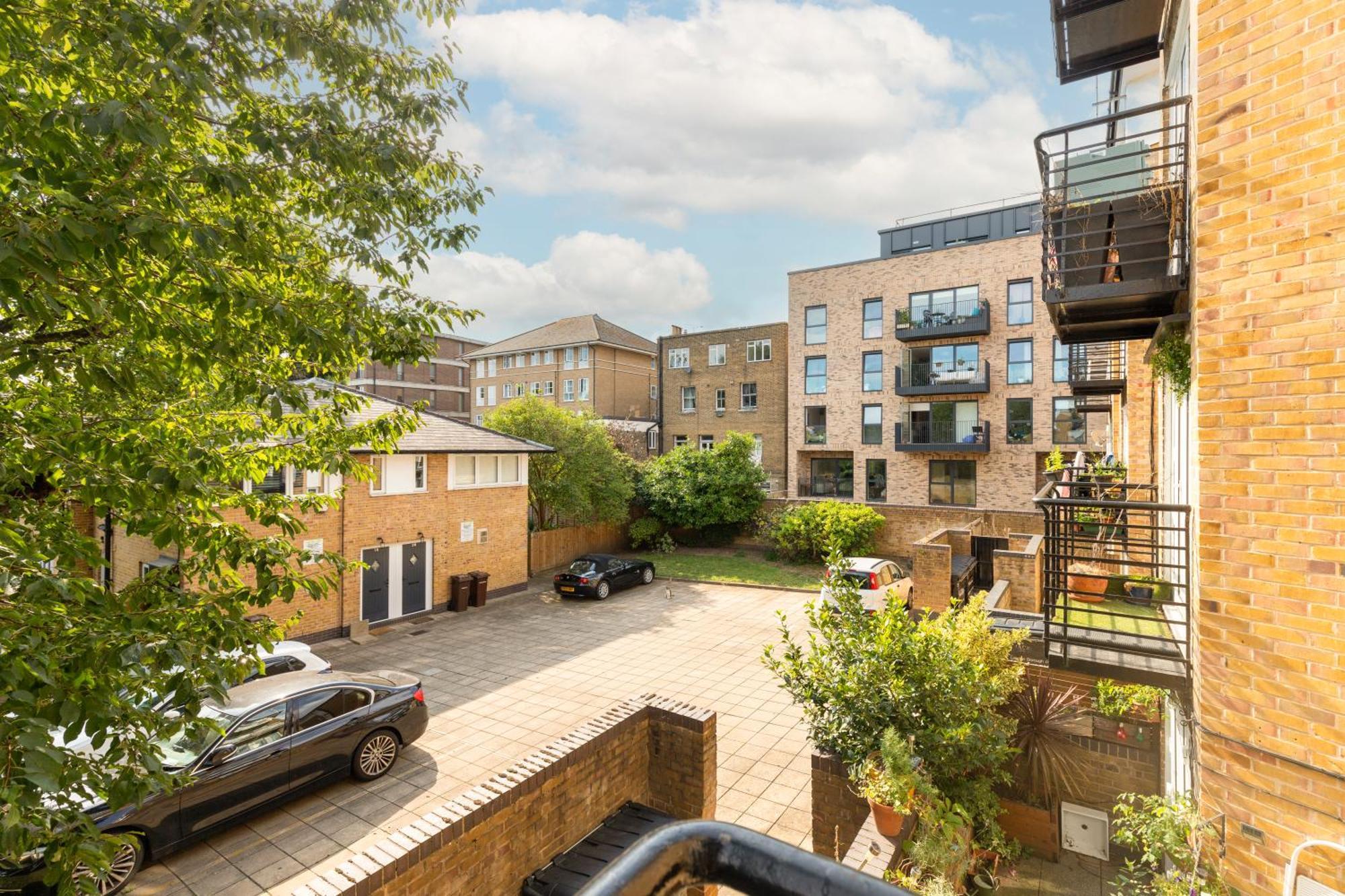 Cosy 2 Bedroom Flat In Manor House Londra Exterior foto